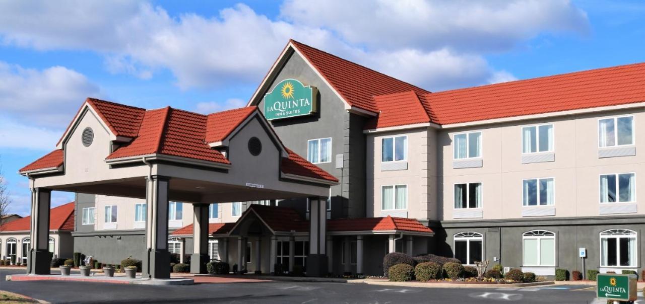La Quinta By Wyndham Russellville Exterior photo
